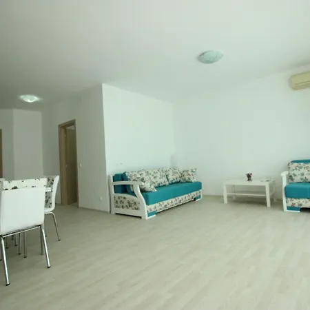 Hermes Sara Sea View Apartment